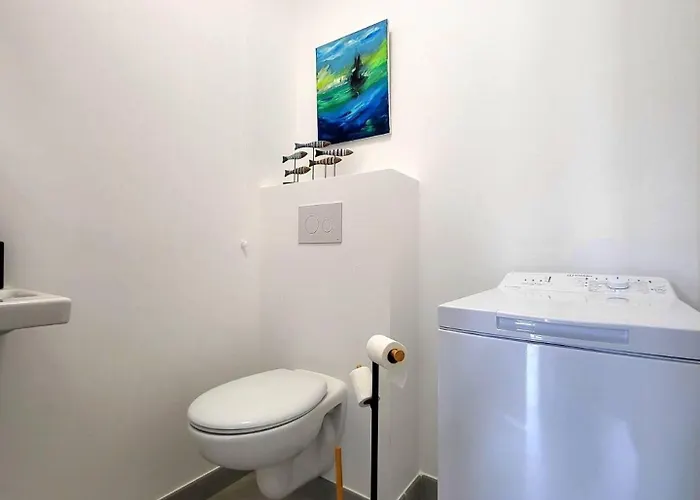 Le Marend 2 - Magnifique T3 Avec Terrasse Et Parking 昂蒂布